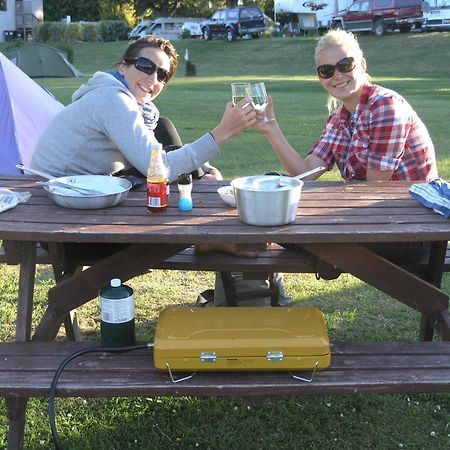 Blenheim Bridges Holiday Park Екстер'єр фото