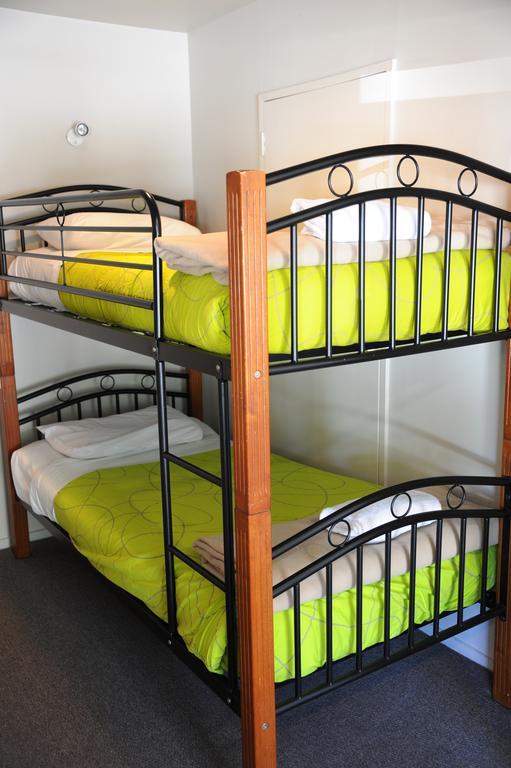 Blenheim Bridges Holiday Park Екстер'єр фото