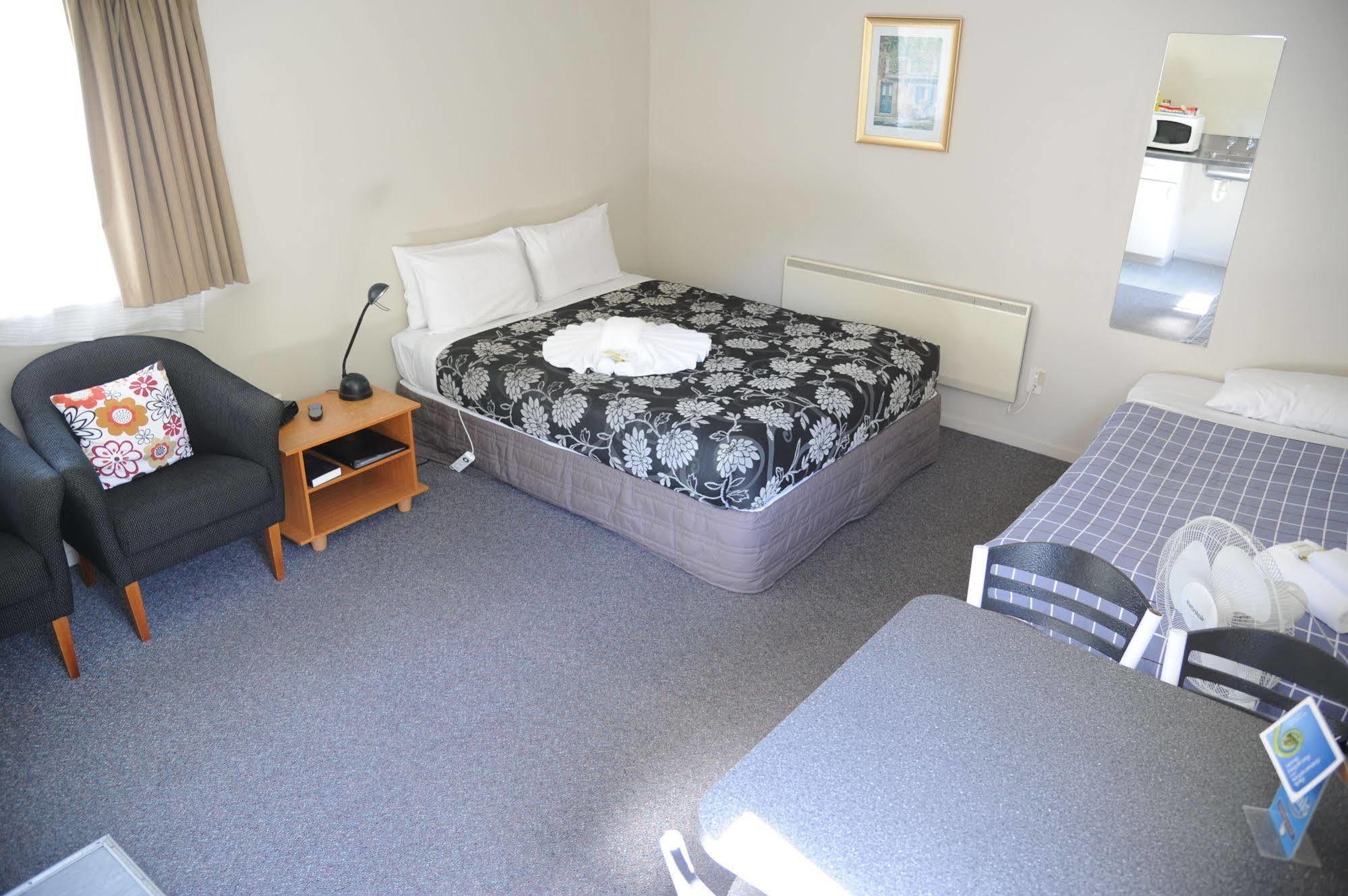 Blenheim Bridges Holiday Park Екстер'єр фото