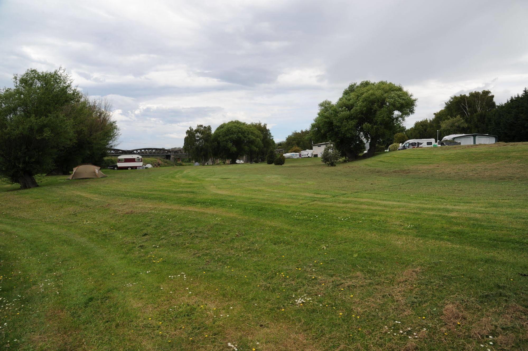 Blenheim Bridges Holiday Park Екстер'єр фото