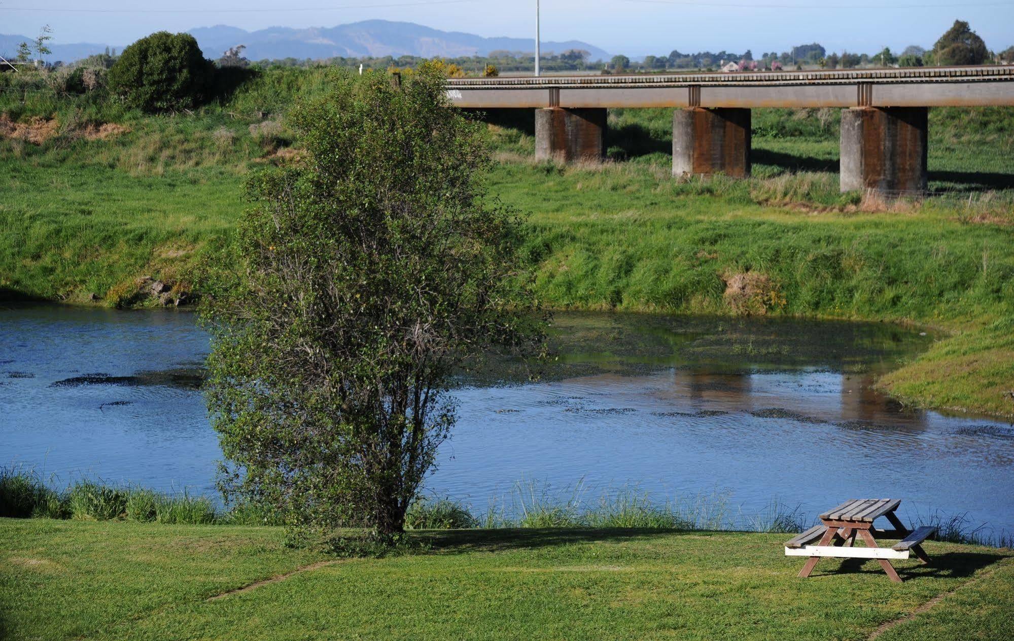 Blenheim Bridges Holiday Park Екстер'єр фото